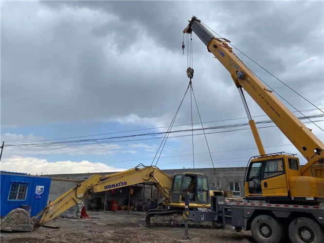 坊子区25吨吊车的工作半径是多少？