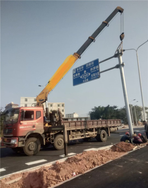 坊子区设备吊装租赁吊车要用多大吊车