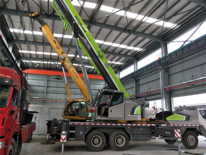 坊子区高空车出租需要注意哪些安全事项？