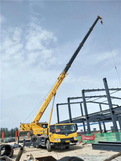 坊子区超高层建筑钢结构吊装案例